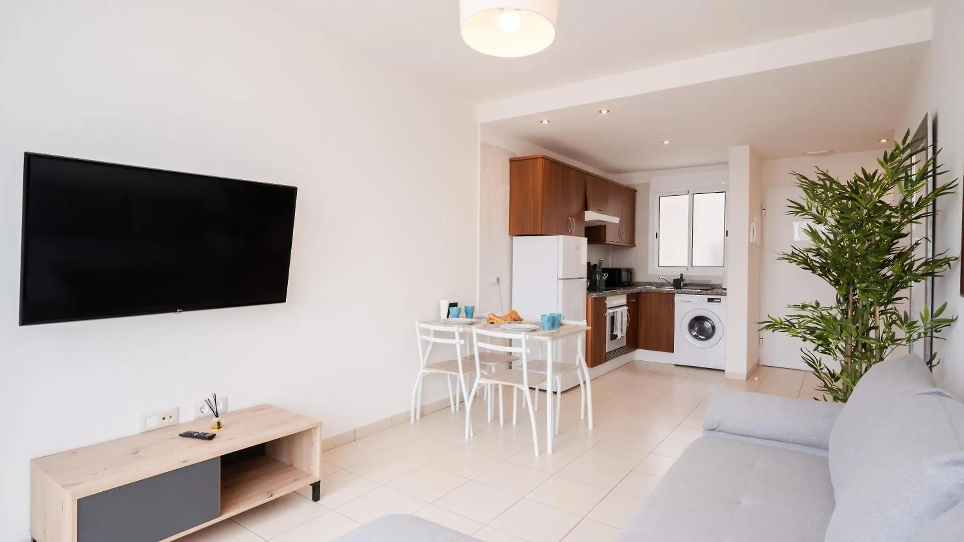 Acogedora Vivienda Vacacional En Playa De La Arena بويرتو دي سانتياغو 0*,  إسبانيا